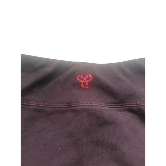 Aritzia Tna Athletic Skirt 2XS Maroon Mini Skirt‎ Soft Comfortable Casual - Picture 3 of 4